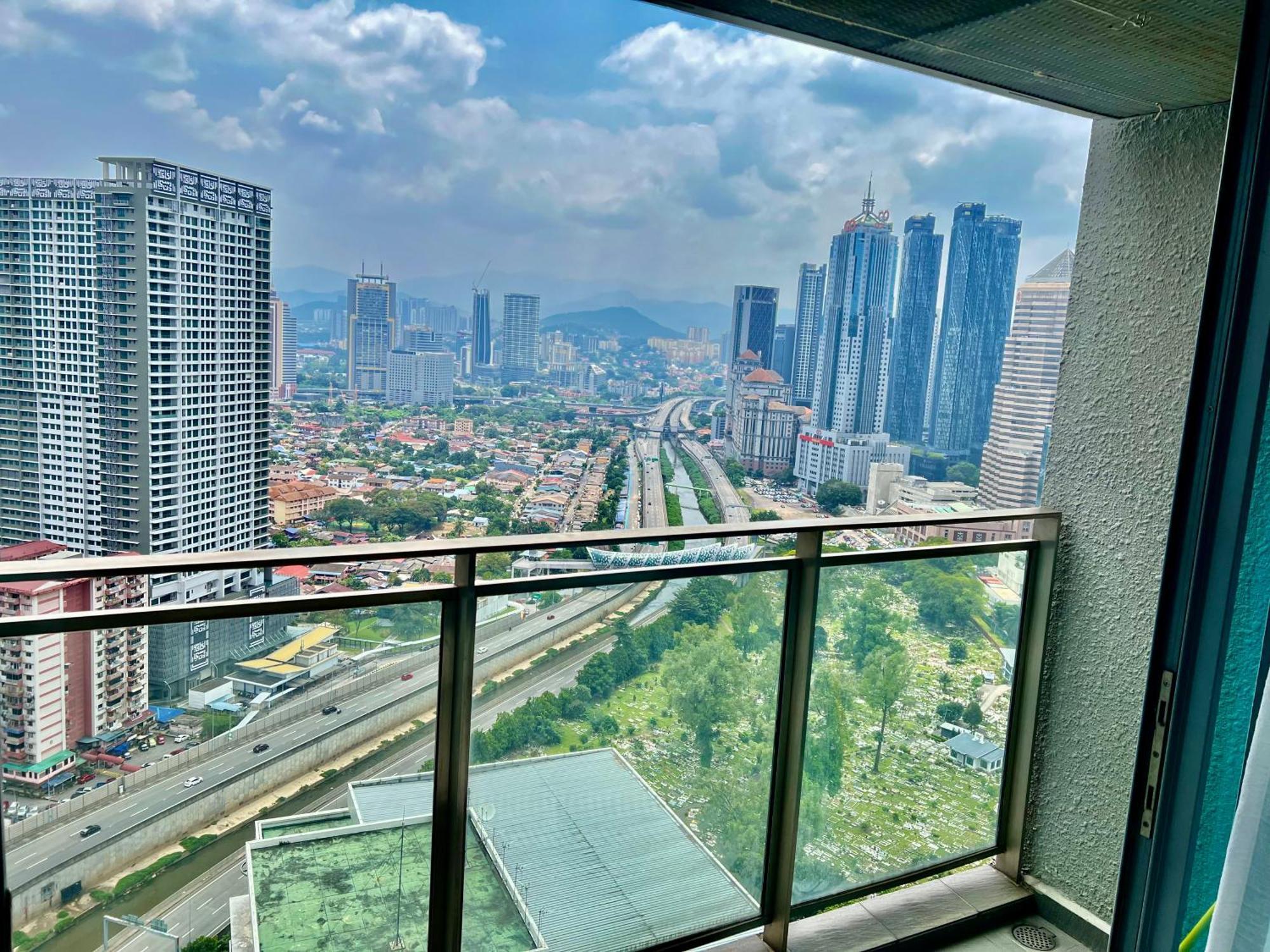 Summer Suites Near Klcc كوالالمبور المظهر الخارجي الصورة