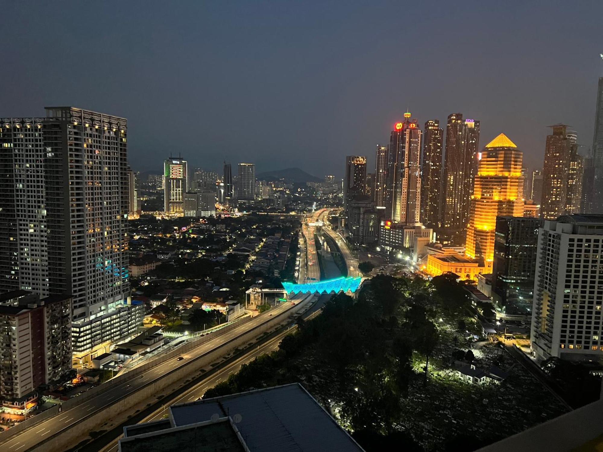 Summer Suites Near Klcc كوالالمبور المظهر الخارجي الصورة